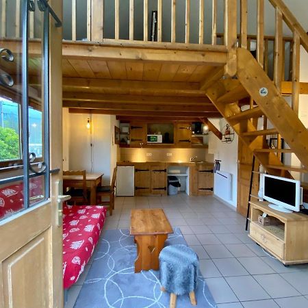 Grenier Savoyard Villa Verchaix Bagian luar foto