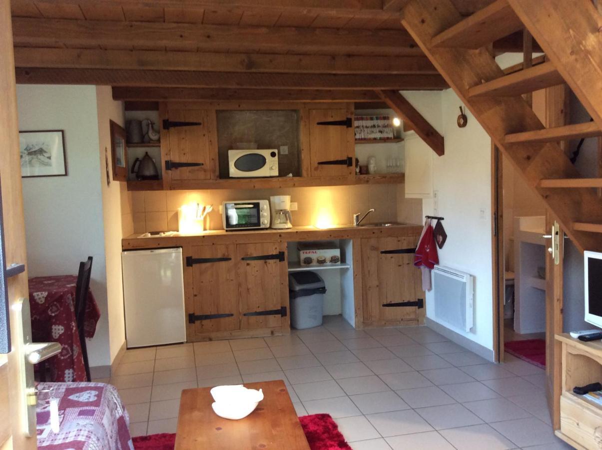 Grenier Savoyard Villa Verchaix Bagian luar foto