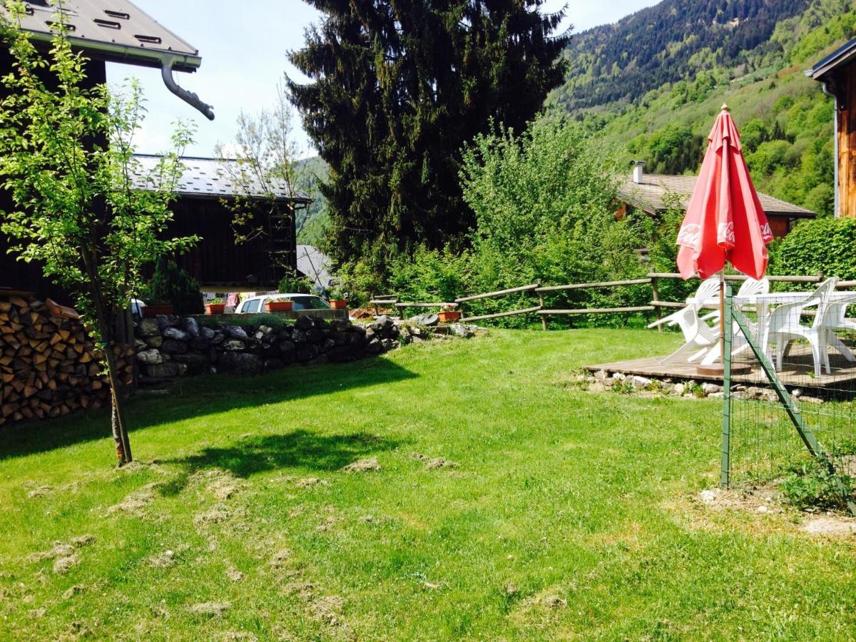 Grenier Savoyard Villa Verchaix Bagian luar foto