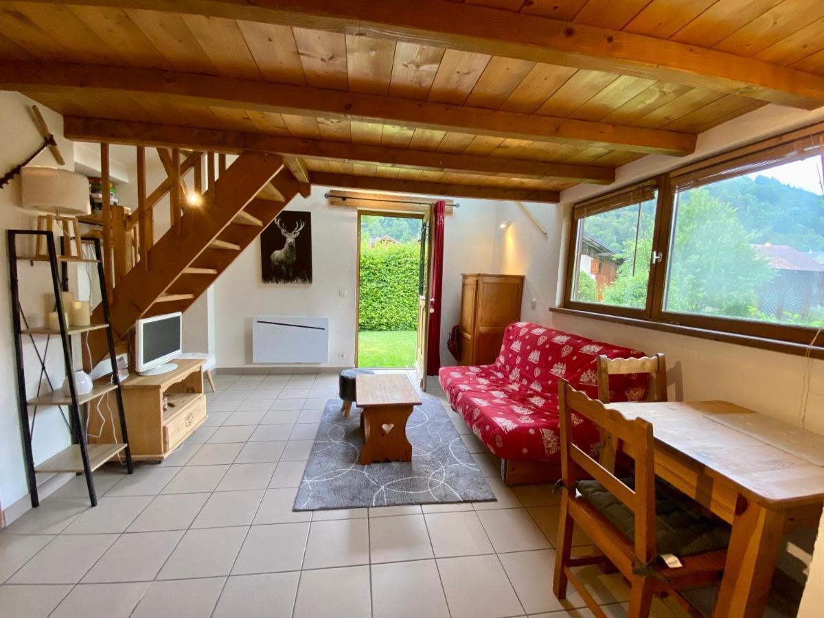 Grenier Savoyard Villa Verchaix Bagian luar foto
